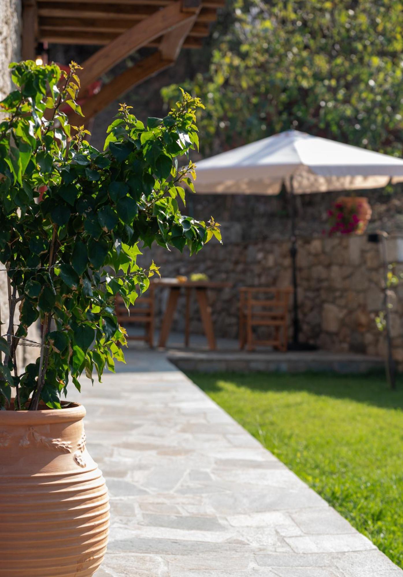Lithos Villas Apollon Сикия Экстерьер фото